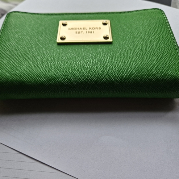 MICHAEL KORS jet set wristlet wallet EC - Picture 11 of 11